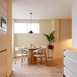Modern Open Plan Elegance By Hostwise *