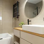 Modern Open Plan Elegance By Hostwise