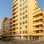Modern Open Plan Elegance By Hostwise Apartament *