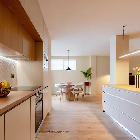 Modern Open Plan Elegance By Hostwise Apartamento