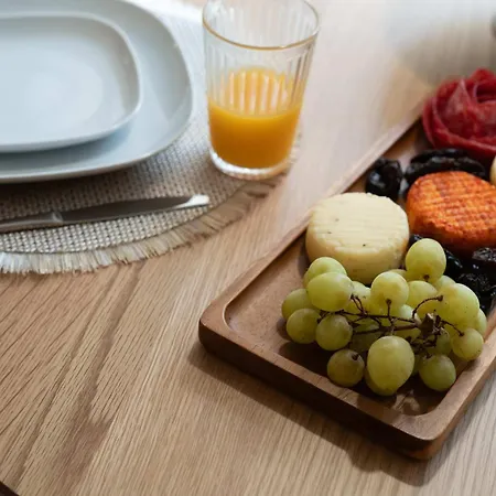 Apartament Modern Open Plan Elegance By Hostwise *