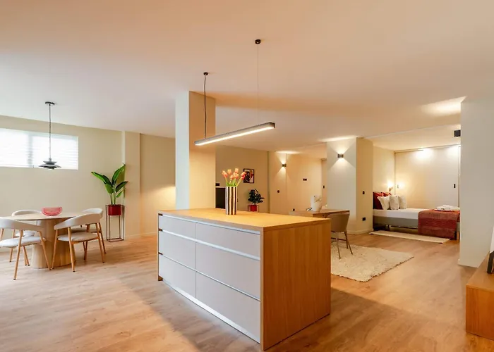 Modern Open Plan Elegance By Hostwise Apartamento *