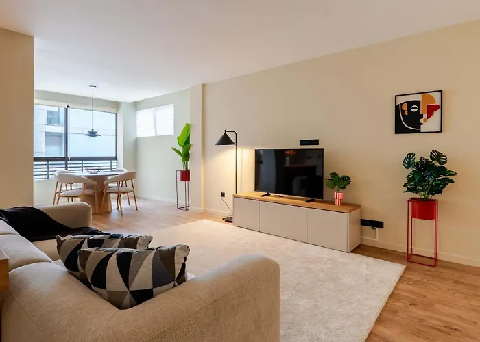 Modern Open Plan Elegance By Hostwise