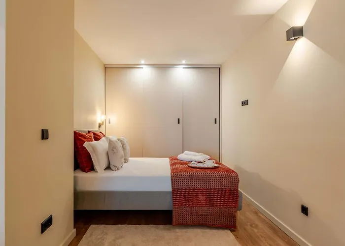 Modern Open Plan Elegance By Hostwise Lejlighed *