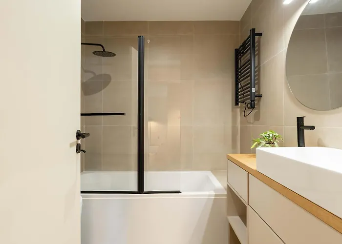 Lejlighed Modern Open Plan Elegance By Hostwise *