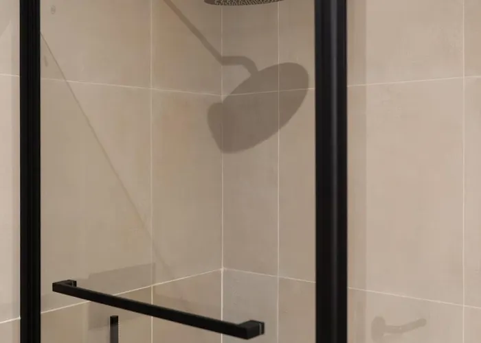 Apartamento Modern Open Plan Elegance By Hostwise *