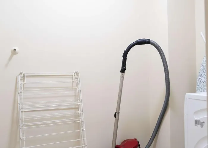 Modern Open Plan Elegance By Hostwise Apartamento